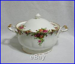 Royal Albert Old Country Roses Large Soup Tureen with England Mark