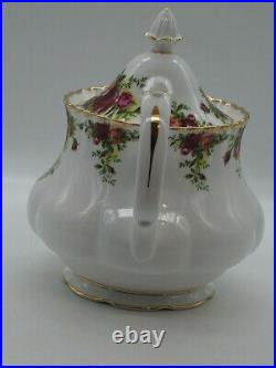 Royal Albert Old Country Roses Large Tea Pot- English c. 1962