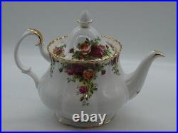 Royal Albert Old Country Roses Large Tea Pot- English c. 1962