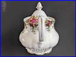 Royal Albert Old Country Roses Large Teapot (1962) MINT