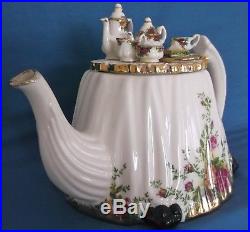 Royal Albert Old Country Roses Large Teapot Victorian Tea Table England Rare