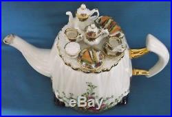Royal Albert Old Country Roses Large Teapot Victorian Tea Table England Rare