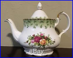 Royal Albert Old Country Roses Large Teapot With Green Accent Rare