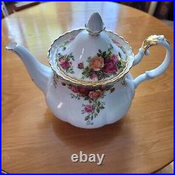 Royal Albert Old Country Roses Large Teapot w Round Opening
