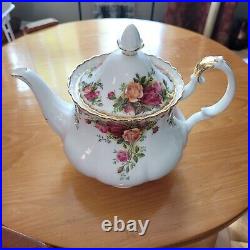 Royal Albert Old Country Roses Large Teapot w Round Opening