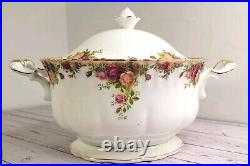 Royal Albert Old Country Roses Large Tureen Lid Rare Made In England VGC