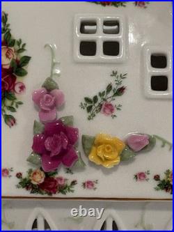 Royal Albert Old Country Roses Lighted Church