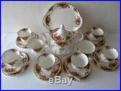 Royal Albert Old Country Roses Montrose Shape Fluted Tea Service for Six (24pcs)