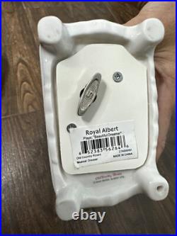 Royal Albert Old Country Roses Music Box Dresser 1962 Beautiful Dreamer