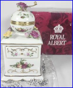 Royal Albert Old Country Roses Musical Coffee Grinder Trinket Box NIB