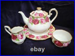 Royal Albert Old Country Roses Old English Rose 4 Piece Set Teapot + Creamer
