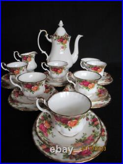 Royal Albert Old Country Roses Pattern 21 Piece Coffee Service. Large 2¼pt. Pot Royal Albert Old Country Roses Pattern 21 Piece Coffee Service. Large 2¼pt. Pot
