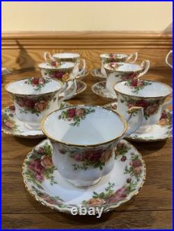 Royal Albert Old Country Roses Pattern Set Of 7 Tea Cups And Saucers New 1962 Royal Albert Old Country Roses Pattern Set Of 7 Tea Cups And Saucers New 1962