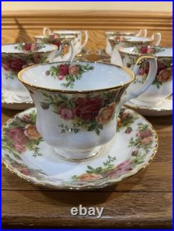 Royal Albert Old Country Roses Pattern Set Of 7 Tea Cups And Saucers New 1962 Royal Albert Old Country Roses Pattern Set Of 7 Tea Cups And Saucers New 1962