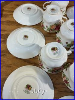 Royal Albert Old Country Roses Pattern Set Of 7 Tea Cups And Saucers New 1962 Royal Albert Old Country Roses Pattern Set Of 7 Tea Cups And Saucers New 1962