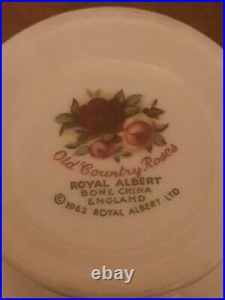 Royal Albert Old Country Roses Place Setting