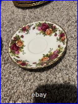 Royal Albert Old Country Roses Plates & Saucer