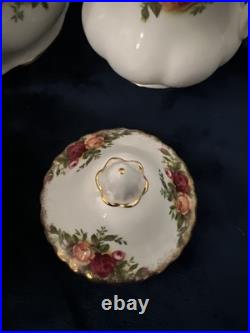 Royal Albert Old Country Roses Porcelain 4 Pc Teapot & Warmer Creamer & Sugar Royal Albert Old Country Roses Porcelain 4 Pc Teapot & Warmer Creamer & Sugar