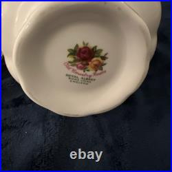 Royal Albert Old Country Roses Porcelain 4 Pc Teapot & Warmer Creamer & Sugar Royal Albert Old Country Roses Porcelain 4 Pc Teapot & Warmer Creamer & Sugar