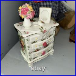 Royal Albert Old Country Roses Porcelain Music Box Dresser'62 Beautiful Dreamer Royal Albert Old Country Roses Porcelain Music Box Dresser'62 Beautiful Dreamer