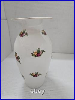 Royal Albert Old Country Roses RARE Capodimonte Vase EXCELLENT