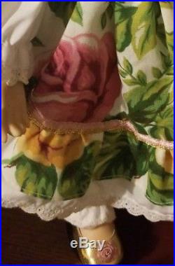 Royal Albert Old Country Roses Rose Doll NIB Limited Edition 8621/10000 rear