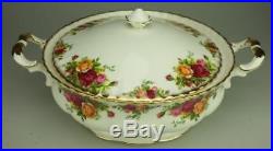 Royal Albert Old Country Roses Round Covered Vegetable Dish CS101f