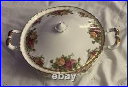Royal Albert Old Country Roses Round Covered Vegetable Serving Bowl Bone China
