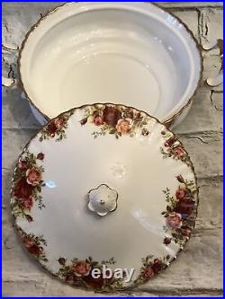 Royal Albert Old Country Roses Round Covered Vegetable Serving Bowl MINT