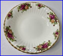 Royal Albert Old Country Roses Round Large Fruit Serving Bowl 9 1/2 1962 Rare