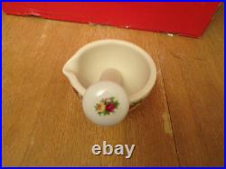 Royal Albert Old Country Roses Round Mortar and Pestle Set Very Rare Royal Albert Old Country Roses Round Mortar and Pestle Set Very Rare
