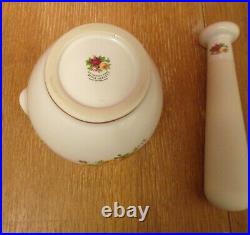 Royal Albert Old Country Roses Round Mortar and Pestle Set Very Rare Royal Albert Old Country Roses Round Mortar and Pestle Set Very Rare