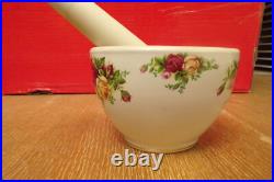 Royal Albert Old Country Roses Round Mortar and Pestle Set Very Rare Royal Albert Old Country Roses Round Mortar and Pestle Set Very Rare