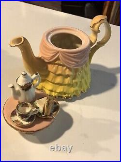 Royal Albert Old Country Roses Ruffled Skirt Mini Teapot Afternoon Tea 1996