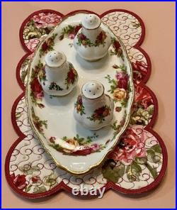 Royal Albert Old Country Roses Salt & Pepper Shaker & Christmas Magic Set Tray Royal Albert Old Country Roses Salt & Pepper Shaker & Christmas Magic Set Tray