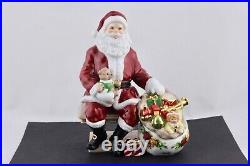 Royal Albert Old Country Roses Santa Figurine #308/2000 Mint