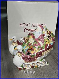 Royal Albert Old Country Roses Santa Sleigh Christmas Tureen Centerpiece Decor