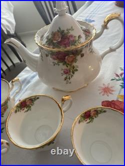 Royal Albert Old Country Roses Service For 4 Teapot Din Plates Luncheon Cups Etc