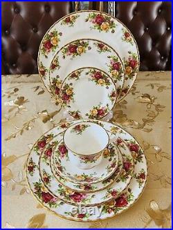 Royal Albert Old Country Roses. Service For 8 with Serving pieces