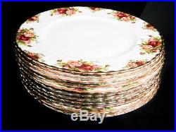 Royal Albert Old Country Roses Set 12 Dinner Plates England