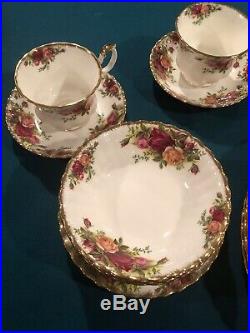 Royal Albert Old Country Roses Set Of 4 Six Piece Place Settings- 24 Pieces-EUC