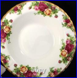 Royal Albert Old Country Roses Set of 1 Oval Vegetable Bowl and 2 Rim Soup Bowls Royal Albert Old Country Roses Set of 1 Oval Vegetable Bowl and 2 Rim Soup Bowls