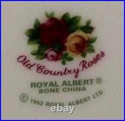 Royal Albert Old Country Roses Set of 1 Oval Vegetable Bowl and 2 Rim Soup Bowls Royal Albert Old Country Roses Set of 1 Oval Vegetable Bowl and 2 Rim Soup Bowls