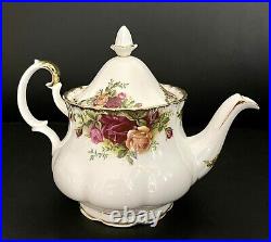 Royal Albert Old Country Roses Small 2-cup Teapot, England, Excellent Condition