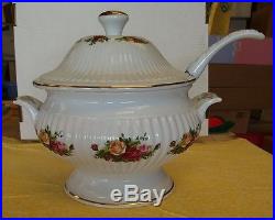 Royal Albert Old Country Roses Soup Tureen 1962 bowl new with ladle