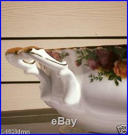 Royal Albert Old Country Roses Soup Tureen Casserole with Lid 1962 England Royal Albert Old Country Roses Soup Tureen Casserole with Lid 1962 England