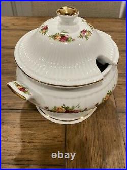 Royal Albert Old Country Roses Soup Tureen New with Tag # IOLCOR00468