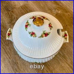 Royal Albert Old Country Roses Soup or Vegetable Tureen with Lid Fine Bone China Royal Albert Old Country Roses Soup or Vegetable Tureen with Lid Fine Bone China