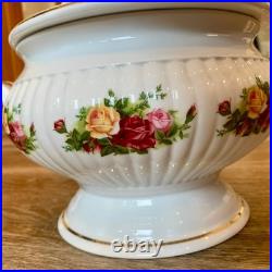 Royal Albert Old Country Roses Soup or Vegetable Tureen with Lid Fine Bone China Royal Albert Old Country Roses Soup or Vegetable Tureen with Lid Fine Bone China