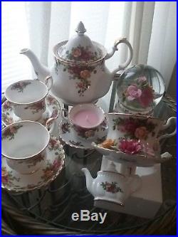 Royal Albert, Old Country Roses Tea Pot 2 Cups 2 Sauc Nite Light Sn Globe Candle